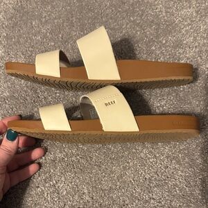 Reef Women's Tan and Cream Slide Sandals